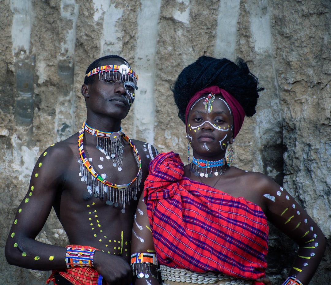 游猎斯瓦希里语基础短语：旅行者必备指南